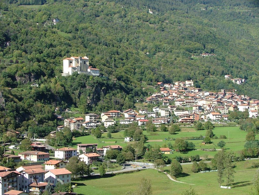 B&B Il Pettirosso Malonno Exterior foto