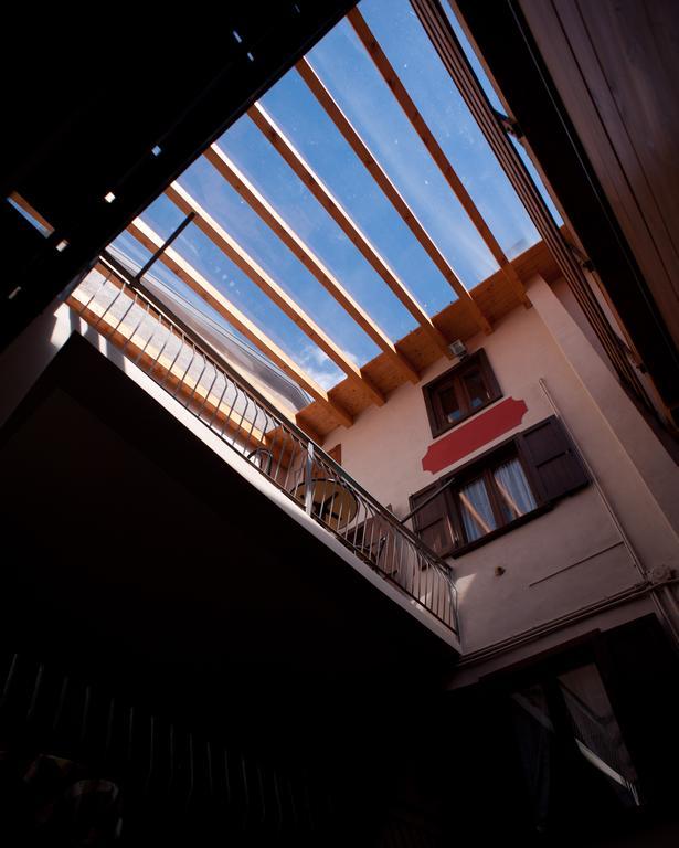 B&B Il Pettirosso Malonno Exterior foto